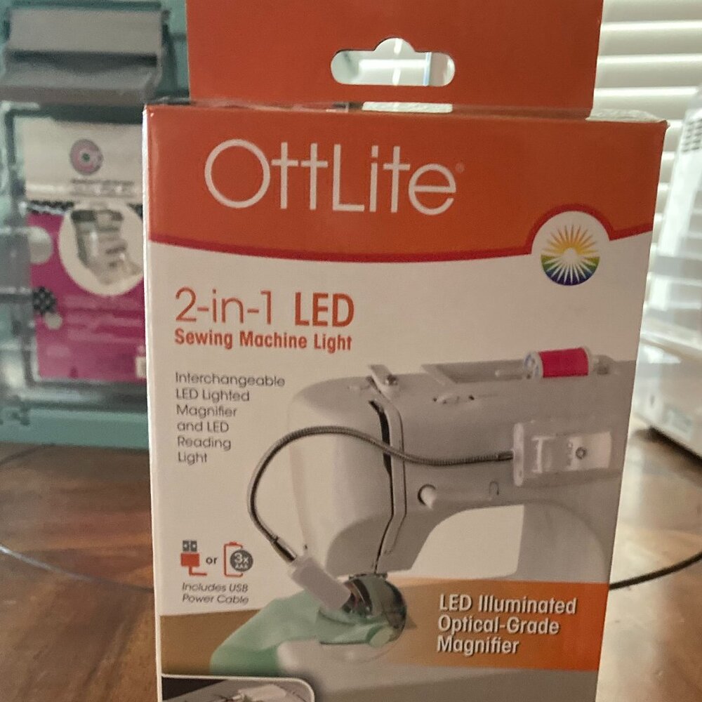 OTTLite 2 in 1 Sewing Light With Magnifier